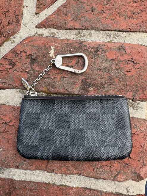 Vist Large View of Product Image Which is Used Louis Vuitton Leather Wallet