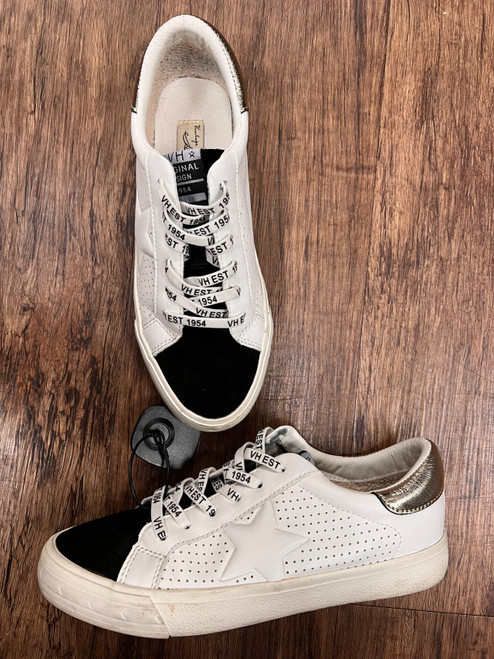 Vist Large View of Product Image Which is Used Vintage Havana Casual Shoes 8.5