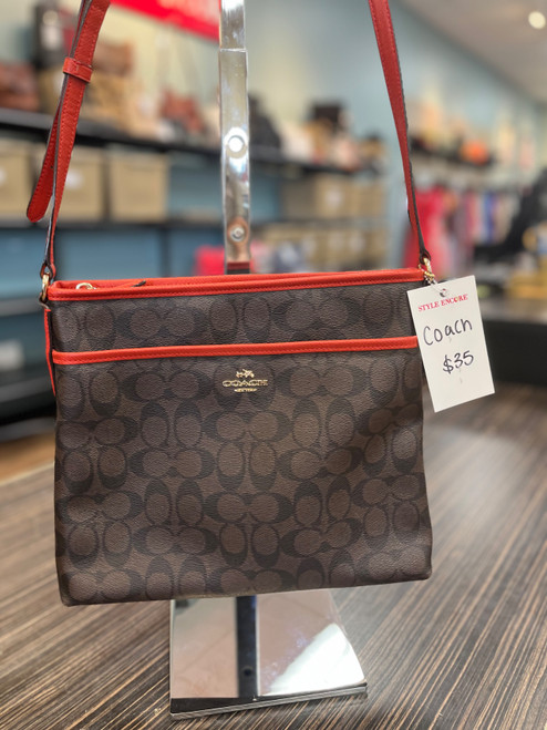 Vist Large View of Product Image Which is Used Coach Small Handbag