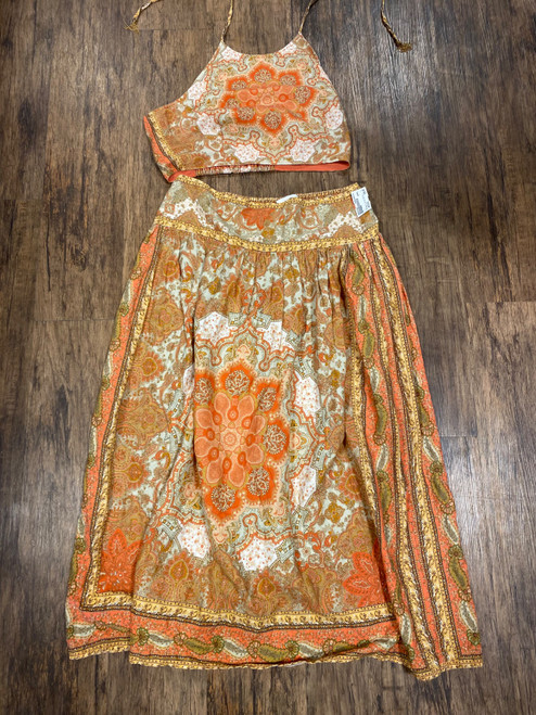 Vist Large View of Product Image Which is Used Unbranded Long Skirt 12-31