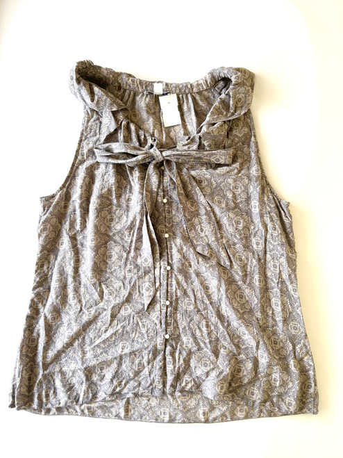 Vist Large View of Product Image Which is Used Banana Republic Sleeveless Top XL-16
