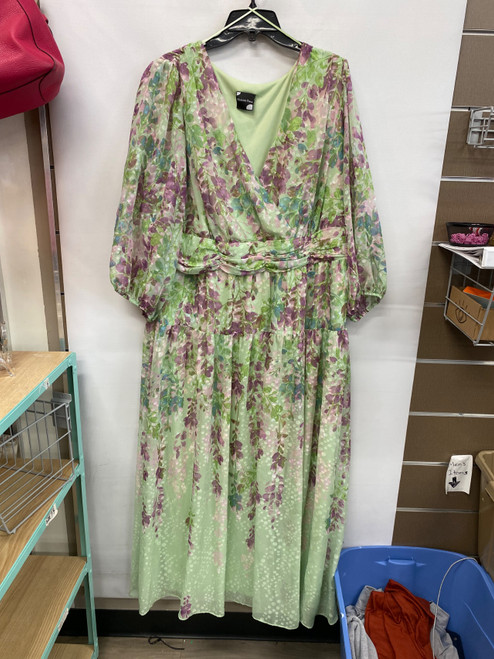 Vist Large View of Product Image Which is Used Unbranded Long Dress F 2X-20