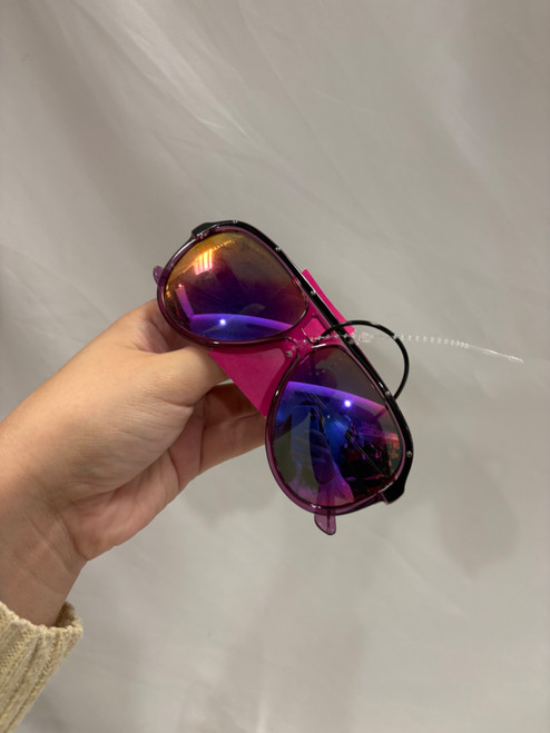 Vist Large View of Product Image Which is Used Gucci Sunglasses