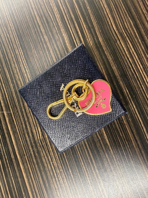 Vist Large View of Product Image Which is Used Unbranded Pin