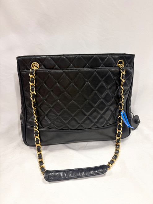 Vist Large View of Product Image Which is Used Chanel Leather Handbag