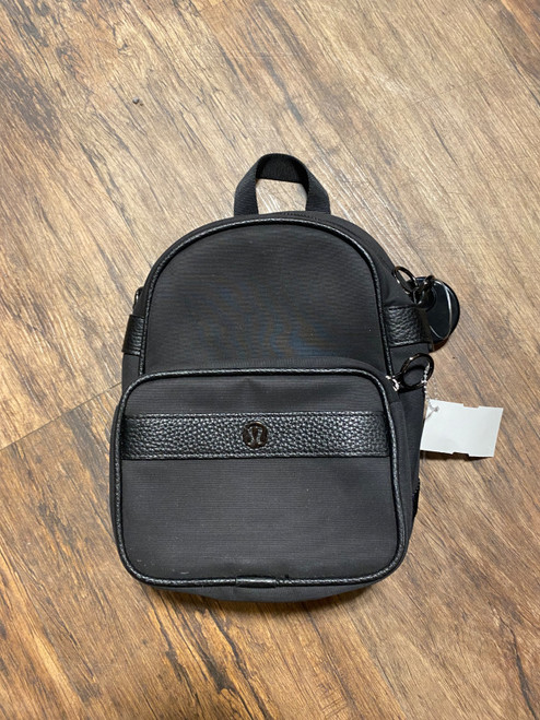 Vist Large View of Product Image Which is Used lululemon Small Handbag