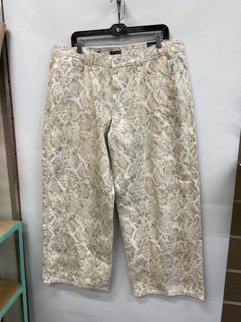 Vist Large View of Product Image Which is Used Wild Fable Casual Pant 16-33