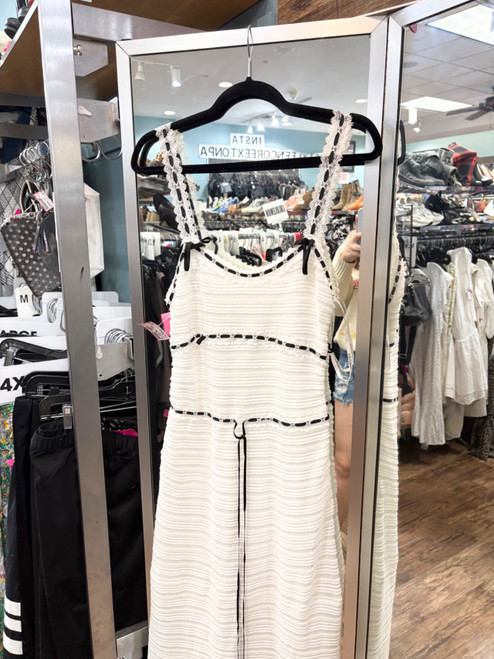 Vist Large View of Product Image Which is Used For Love And Lemons Long Dress