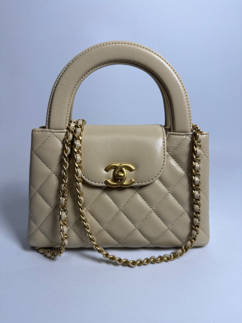 Vist Large View of Product Image Which is Used Chanel Kelly Shopper