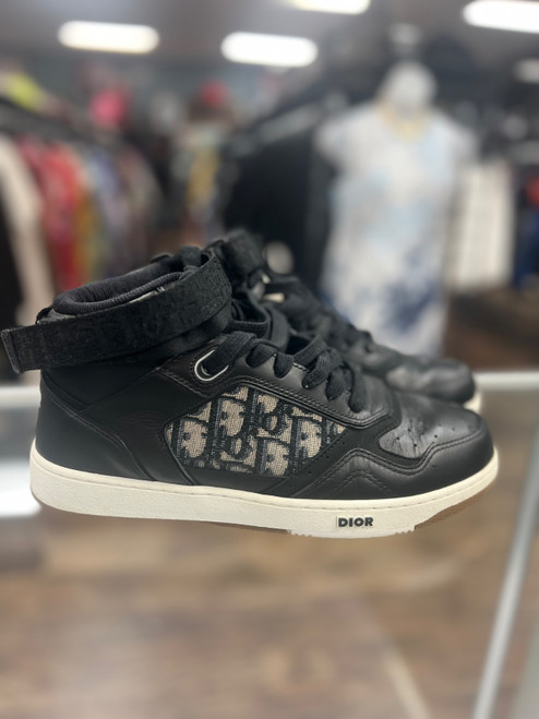 Vist Large View of Product Image Which is Used Christian Dior Mens Casual Shoes 7.5