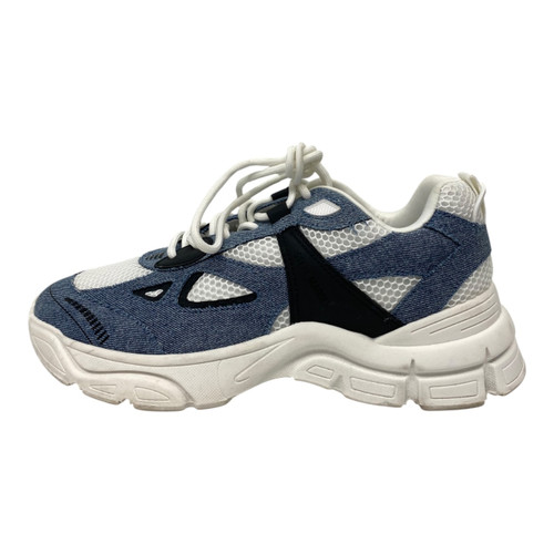 Vist Large View of Product Image Which is Used Steve Madden Casual Shoes 10