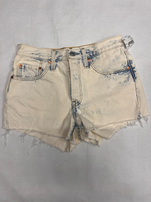Vist Large View of Product Image Which is Used Levi's Shorts 4-27
