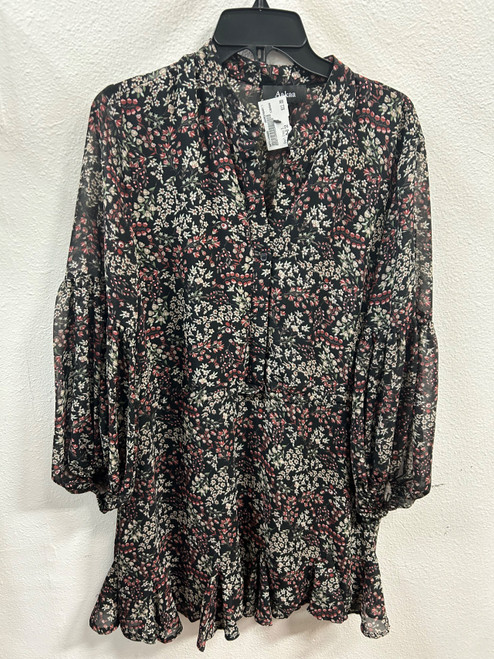 Vist Large View of Product Image Which is Used Unbranded Short Dress B M-8/10