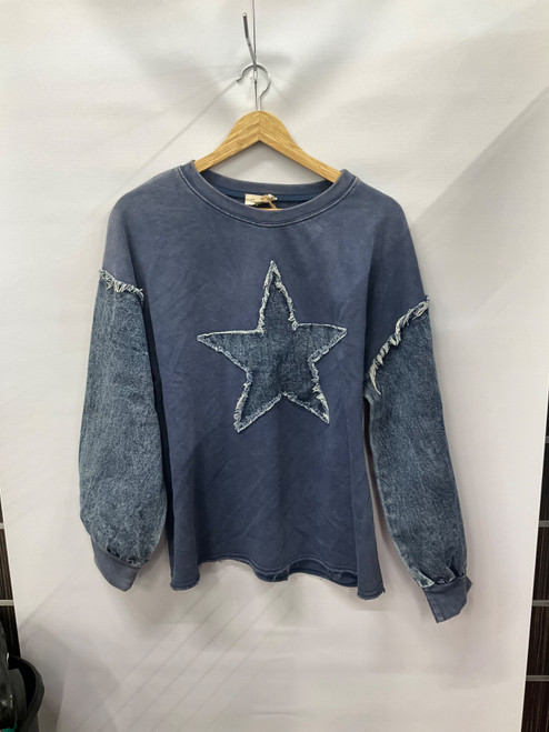 Vist Large View of Product Image Which is Used Unbranded Long Sleeve Top S-4/6