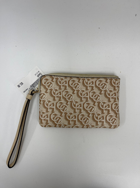 Vist Large View of Product Image Which is Used Coach Wristlet