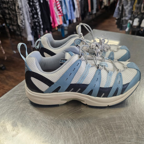 Vist Large View of Product Image Which is Used Unbranded Mens Athletic Shoes 9.5