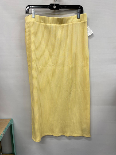 Vist Large View of Product Image Which is Used Old Navy Short Skirt 14-32