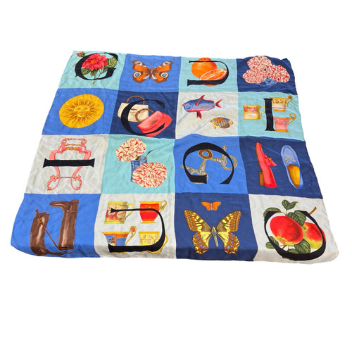 Vist Large View of Product Image Which is Used Gucci Lightweight Scarf