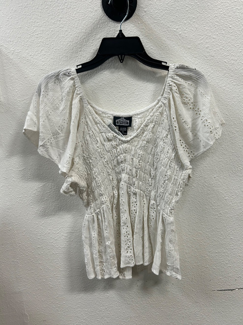 Vist Large View of Product Image Which is Used Angie Short Sleeve Top L-12/14
