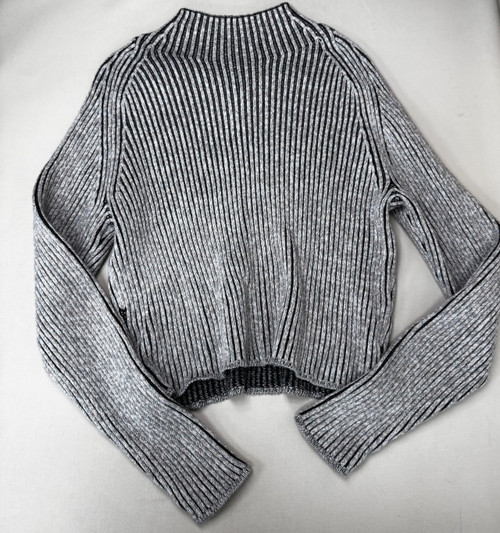 Vist Large View of Product Image Which is Used Lululemon Athletica Heavyweight Sweater M-8/10