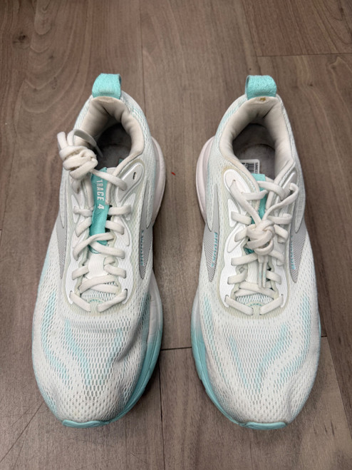 Vist Large View of Product Image Which is Used Brooks Performance Shoes 9.5