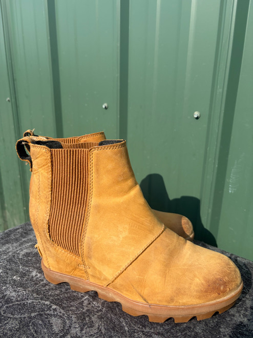 Vist Large View of Product Image Which is Used Sorel Ankle Boots 8.5