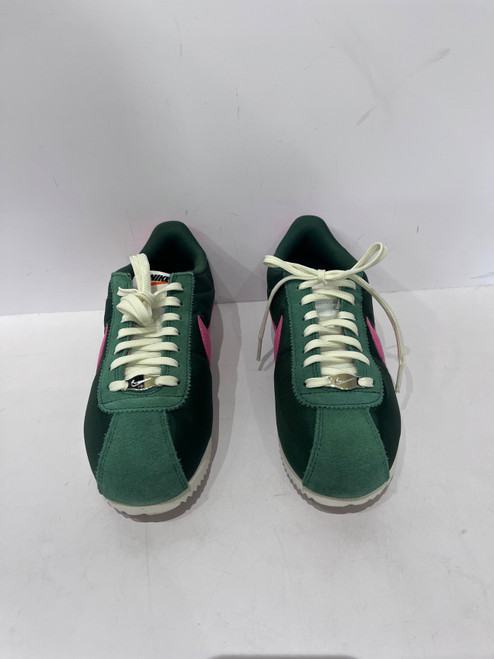 Vist Large View of Product Image Which is Used Nike Casual Shoes 6.5