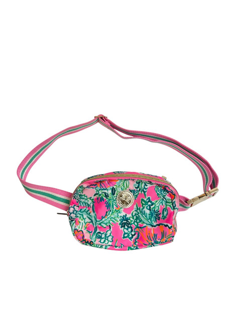 Vist Large View of Product Image Which is Used Lilly Pulitzer Small Handbag