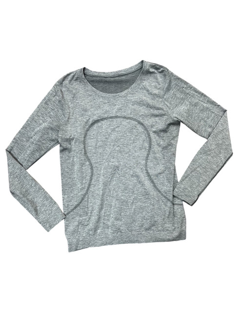 Vist Large View of Product Image Which is Used Lululemon Athletica Active Long Sleeve S-4/6