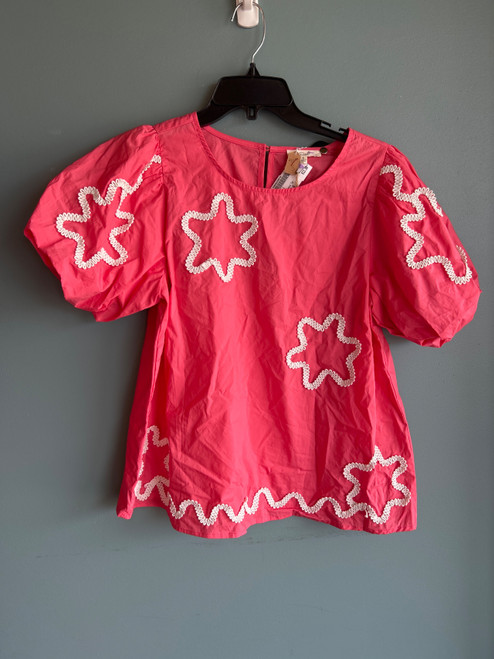 Vist Large View of Product Image Which is Used Easel Short Sleeve Top S-4/6