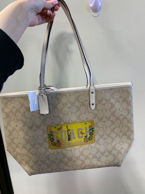 Vist Large View of Product Image Which is Used Coach Large Leather Handbag
