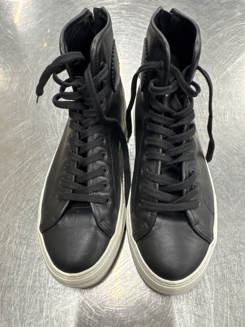 Vist Large View of Product Image Which is Used Black Common Projects Casual Shoes 6
