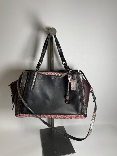 Vist Large View of Product Image Which is Used Coach Xlarge Leather Handbag