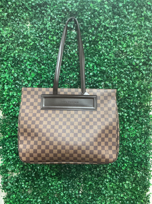 Vist Large View of Product Image Which is Used Louis Vuitton Xlarge Leather Handbag