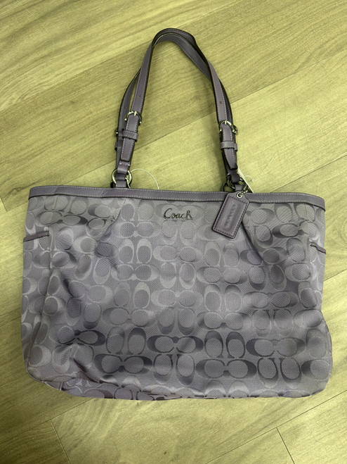 Vist Large View of Product Image Which is Used Unbranded Large Handbag