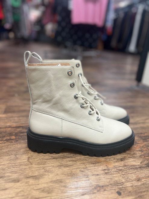 Vist Large View of Product Image Which is Used Madewell Ankle Boots 9.5