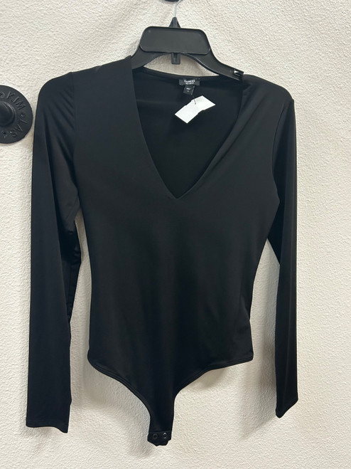 Vist Large View of Product Image Which is Used Express Long Sleeve Top S-4/6