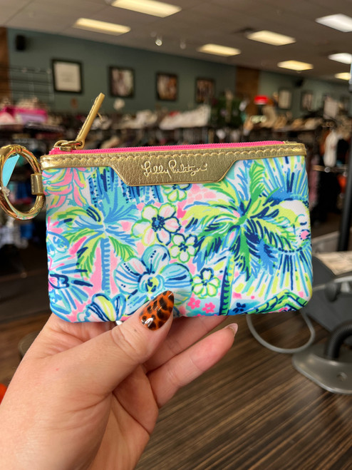 Vist Large View of Product Image Which is Used Lilly Pulitzer Wallet