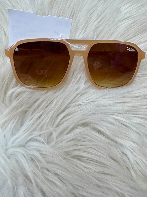 Vist Large View of Product Image Which is Used Quay Sunglasses