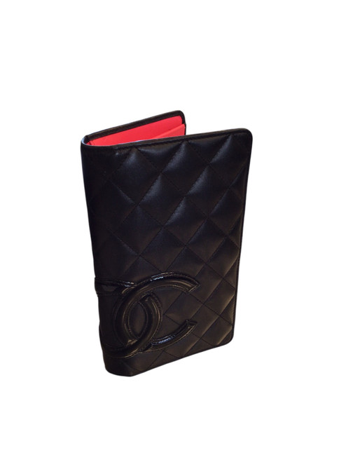 Vist Large View of Product Image Which is Used Chanel Leather Wallet