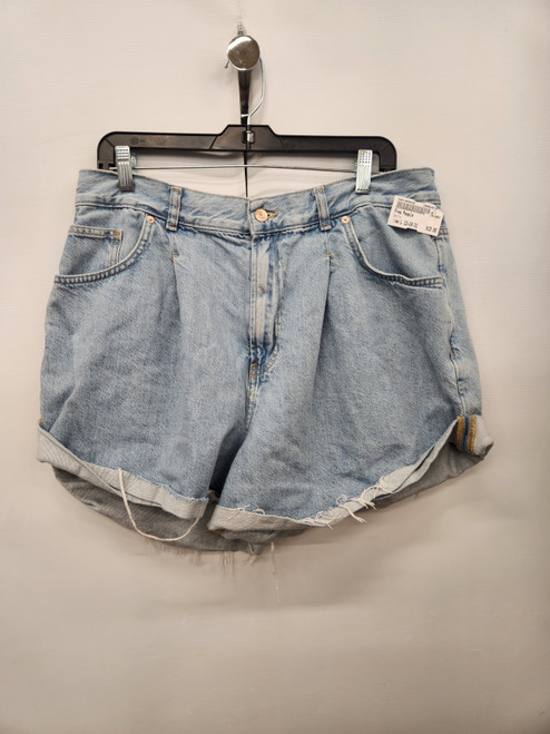 Vist Large View of Product Image Which is Used Free People Shorts L 12-14/31-32