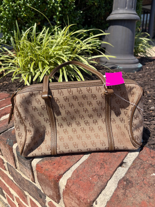 Vist Large View of Product Image Which is Used Dooney & Bourke Small Handbag