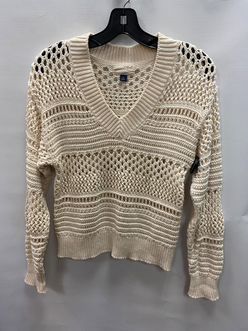 Vist Large View of Product Image Which is Used Universal Threads Lightweight Sweater S-4/6