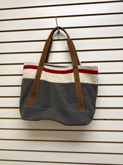 Vist Large View of Product Image Which is Used Roots Xlarge Handbag