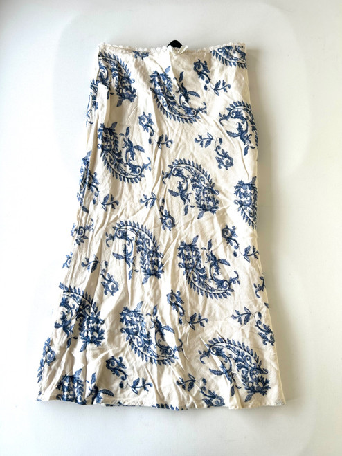 Vist Large View of Product Image Which is Used Unbranded Long Skirt 6-28
