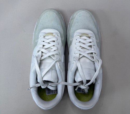 Vist Large View of Product Image Which is Used Nike Performance Shoes 9