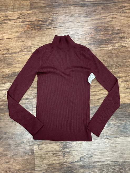 Vist Large View of Product Image Which is Used Jennie liu Lightweight Sweater M-8/10