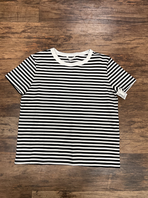 Vist Large View of Product Image Which is Used Zara T-Shirt L-12/14