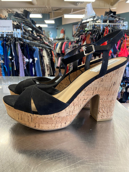 Vist Large View of Product Image Which is Used Unbranded High Heels 11