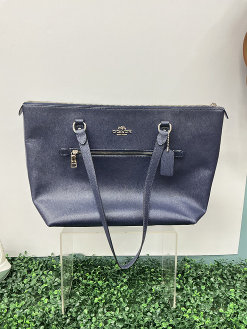 Vist Large View of Product Image Which is Used Coach Large Leather Handbag